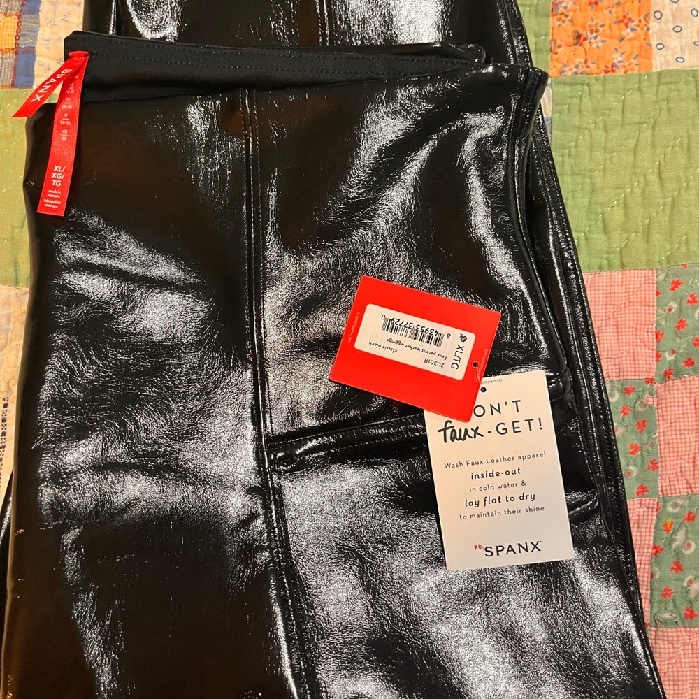 SPANX FAUX LEATHER LEGGING, new with tags, size XL